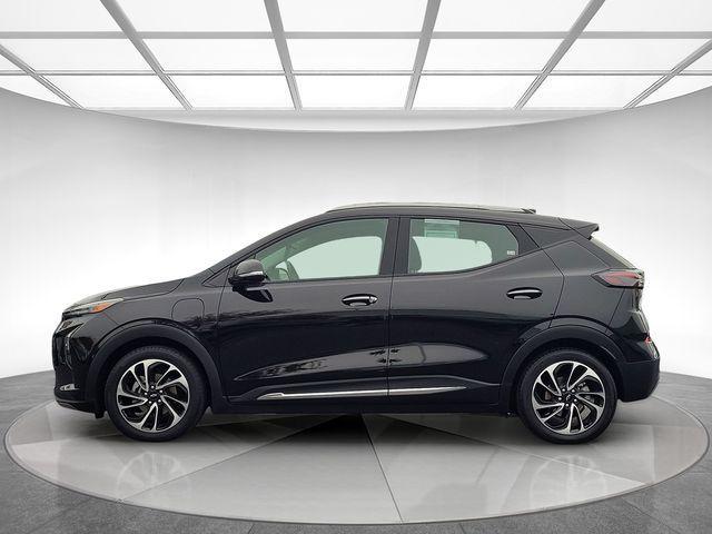 used 2023 Chevrolet Bolt EUV car, priced at $20,000