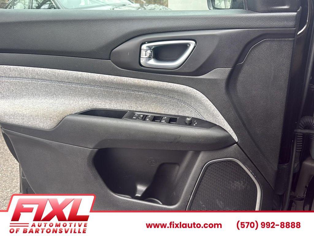 used 2022 Jeep Compass car, priced at $20,634