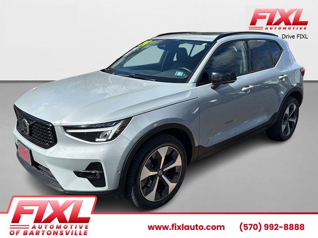 used 2024 Volvo XC40 car, priced at $28,871