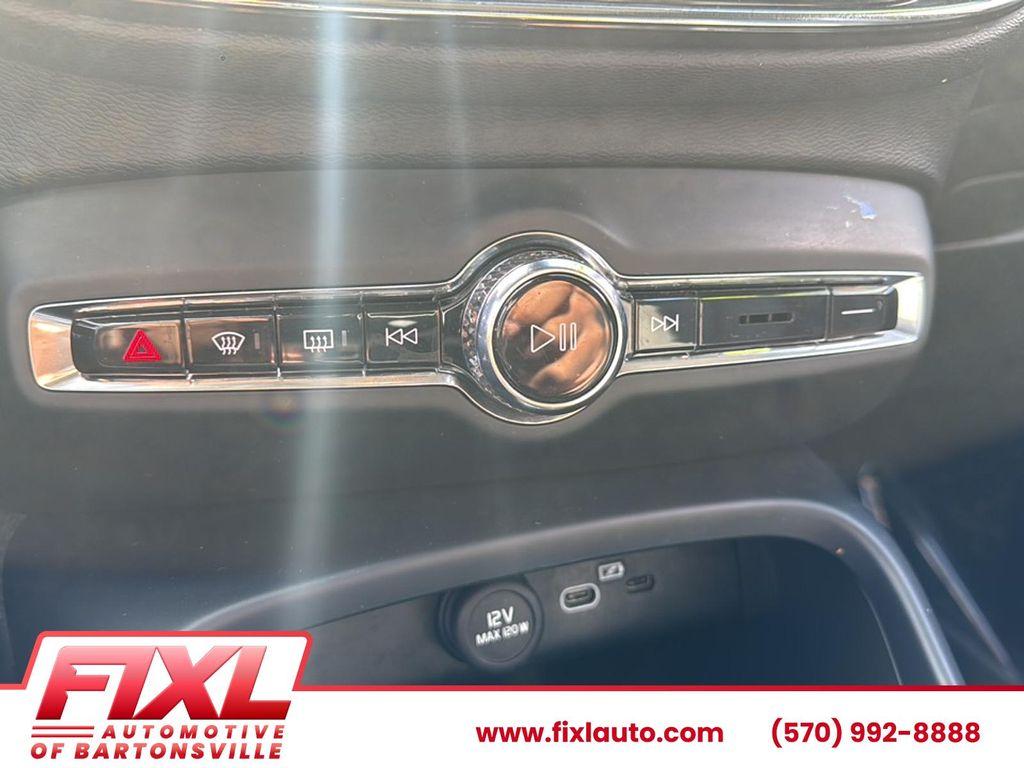 used 2024 Volvo XC40 car, priced at $28,871