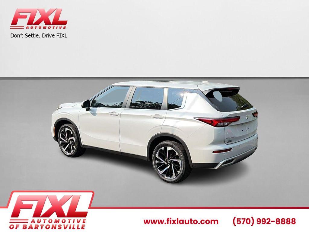used 2024 Mitsubishi Outlander car, priced at $25,995