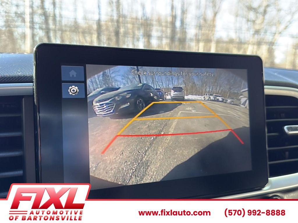 used 2025 Hyundai Venue car, priced at $19,408