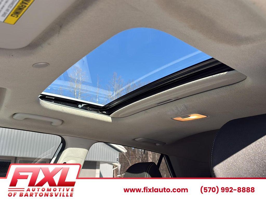 used 2025 Hyundai Venue car, priced at $19,408