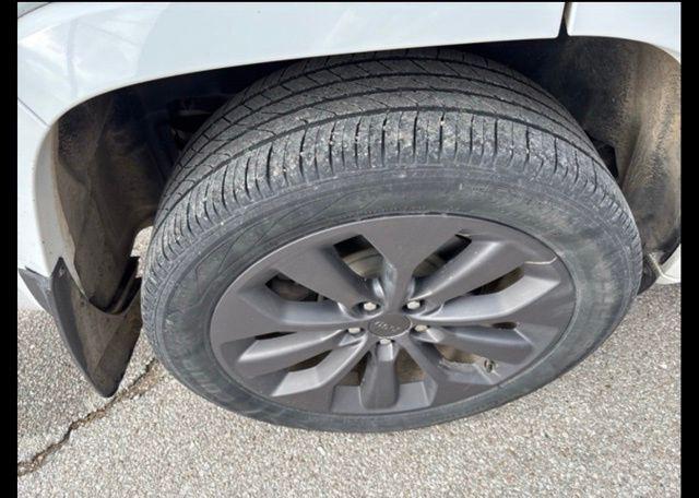 used 2020 Jeep Cherokee car, priced at $11,765