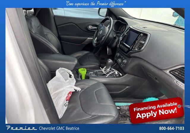 used 2020 Jeep Cherokee car, priced at $15,951