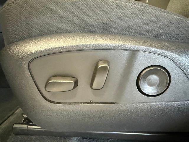 used 2025 GMC Acadia car, priced at $35,951