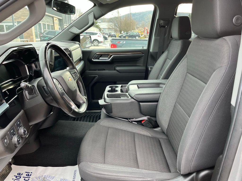 used 2023 Chevrolet Silverado 1500 car, priced at $34,995