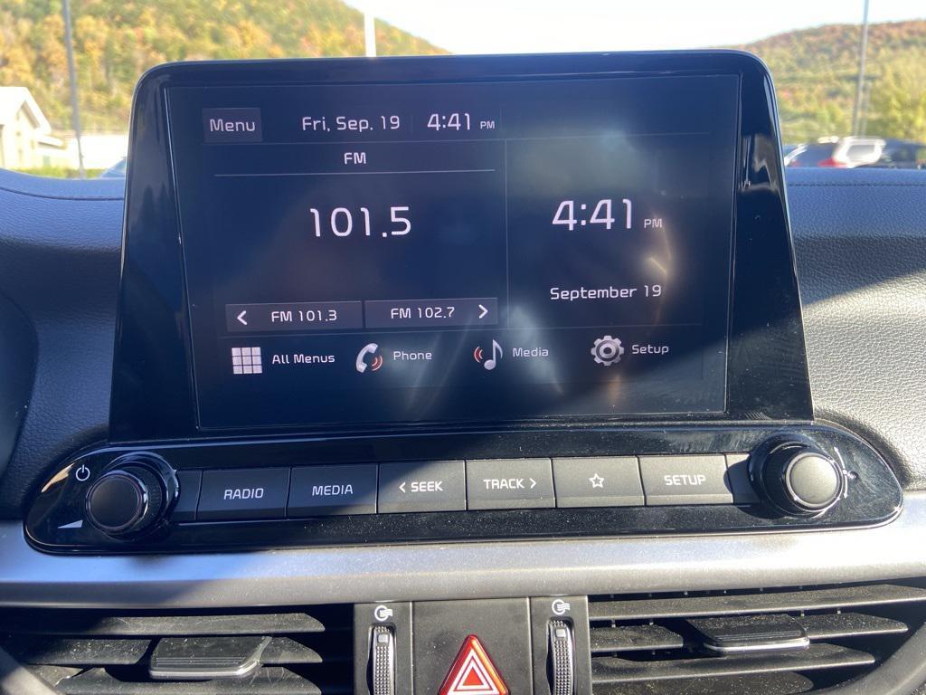 2024 Aurora Black Kia Forte