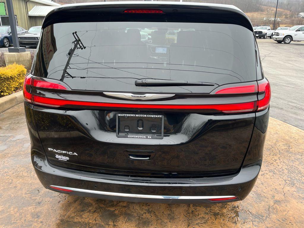 used 2024 Chrysler Pacifica car, priced at $27,595