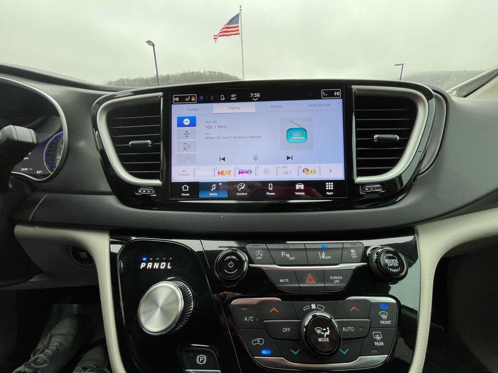 used 2024 Chrysler Pacifica car, priced at $27,595