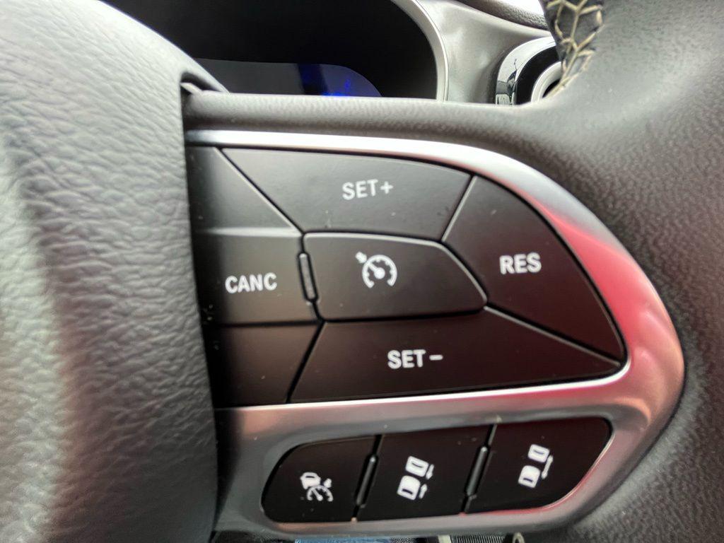 used 2024 Chrysler Pacifica car, priced at $27,595