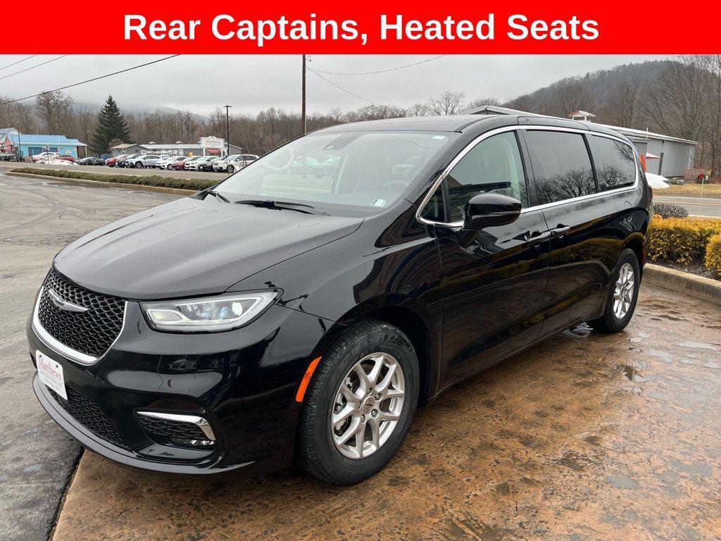 used 2024 Chrysler Pacifica car, priced at $27,595