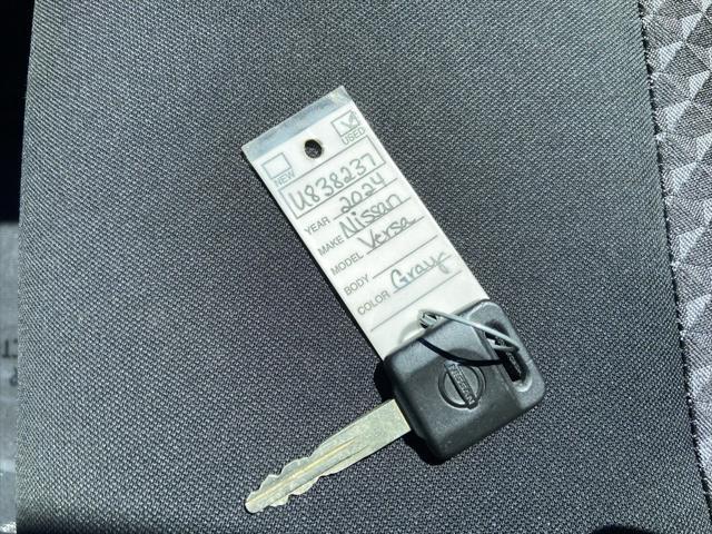2024 Brilliant Silver Metallic Nissan Versa