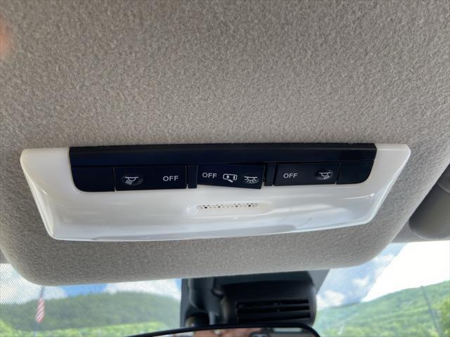 2024 Brilliant Silver Metallic Nissan Versa