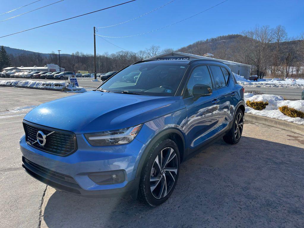 used 2019 Volvo XC40 car, priced at $19,995