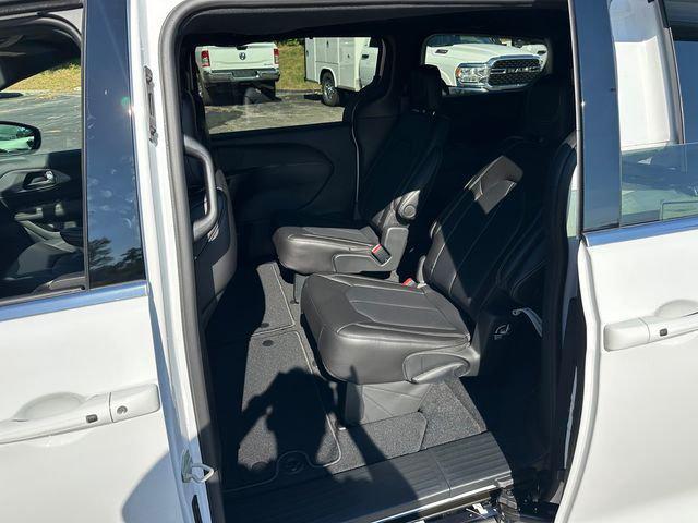 new 2026 Chrysler Pacifica car, priced at $47,635