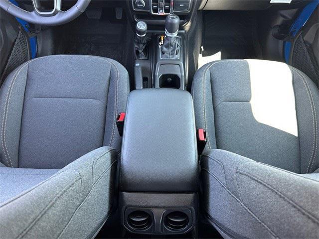 new 2025 Jeep Wrangler car, priced at $52,485