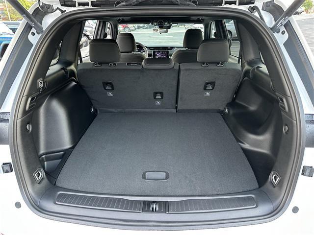 new 2025 Jeep Grand Cherokee car, priced at $43,575