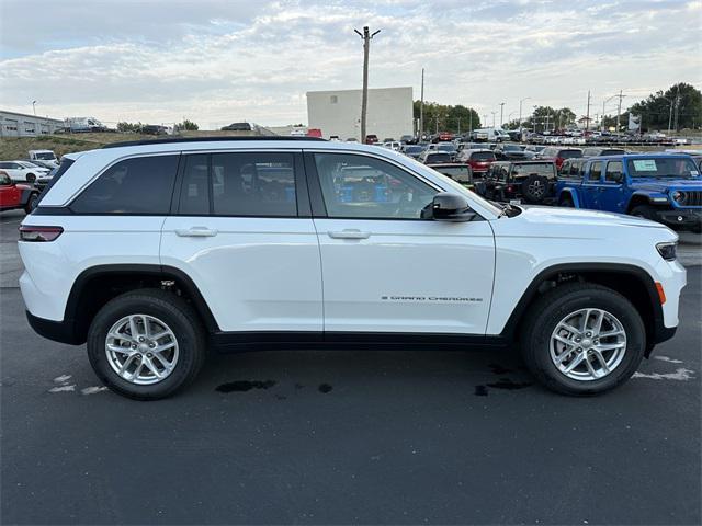 new 2025 Jeep Grand Cherokee car, priced at $43,575
