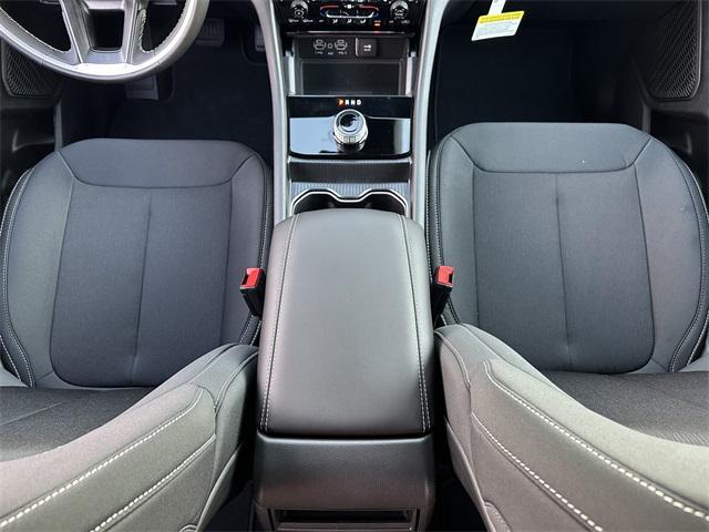 new 2025 Jeep Grand Cherokee car, priced at $43,575