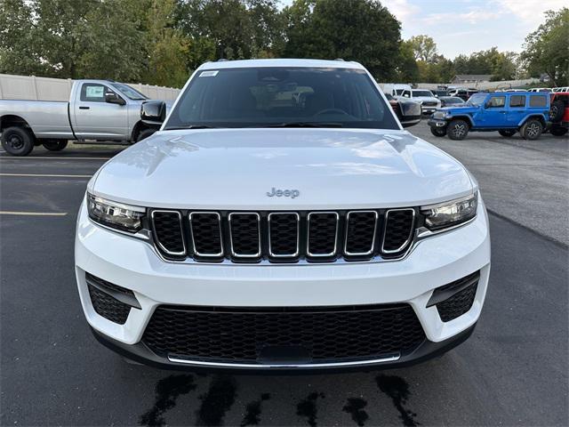 new 2025 Jeep Grand Cherokee car, priced at $43,575