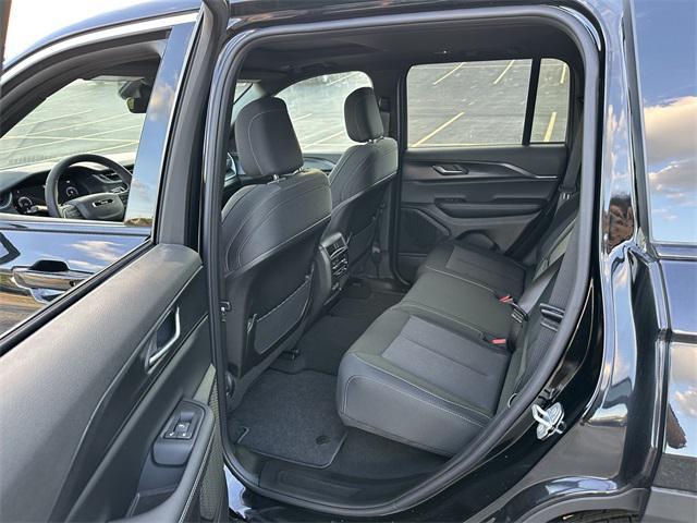 new 2025 Jeep Grand Cherokee car, priced at $44,170