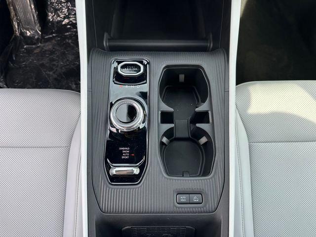 new 2026 Jeep Cherokee car, priced at $44,005