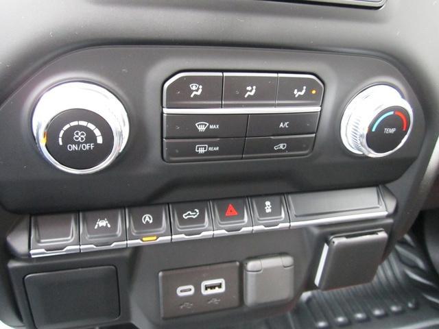 used 2024 GMC Sierra 1500 car, priced at $35,211