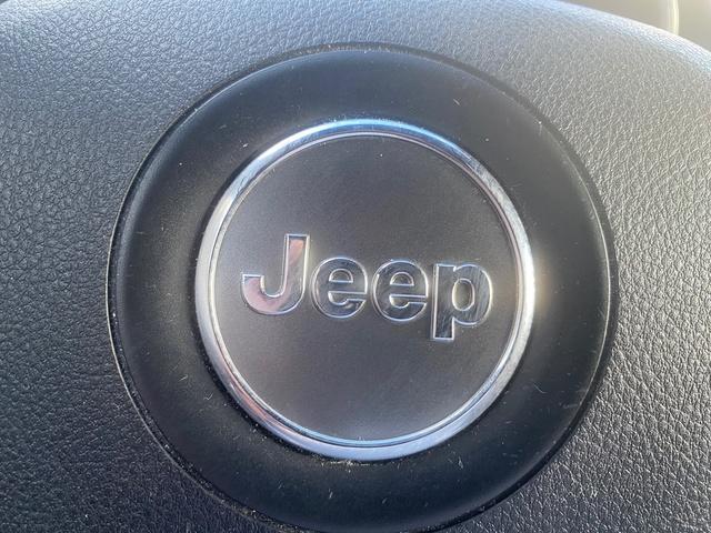 used 2018 Jeep Grand Cherokee car, priced at $17,995