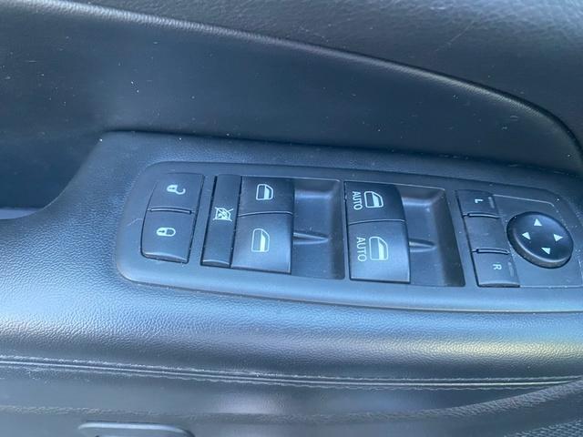 used 2018 Jeep Grand Cherokee car, priced at $17,995