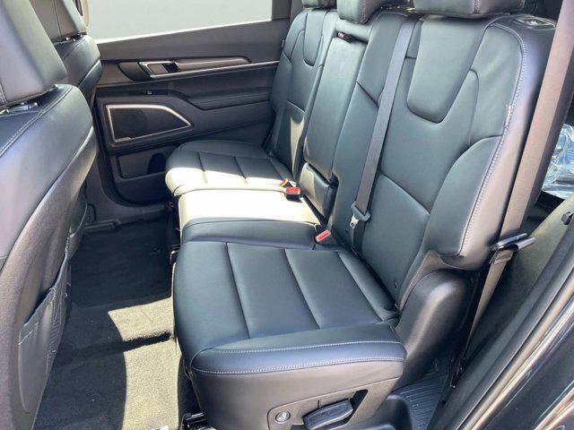 new 2025 Kia Telluride car, priced at $37,200