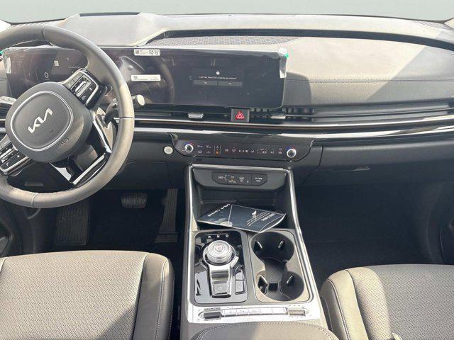 new 2026 Kia Carnival Hybrid car, priced at $54,800