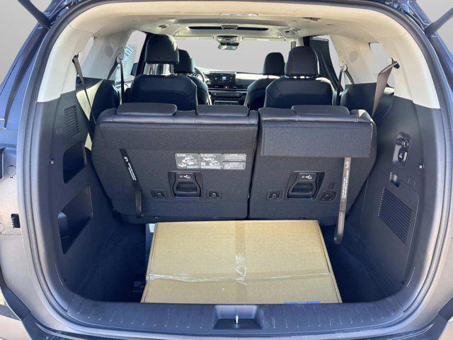 new 2026 Kia Carnival Hybrid car, priced at $50,300