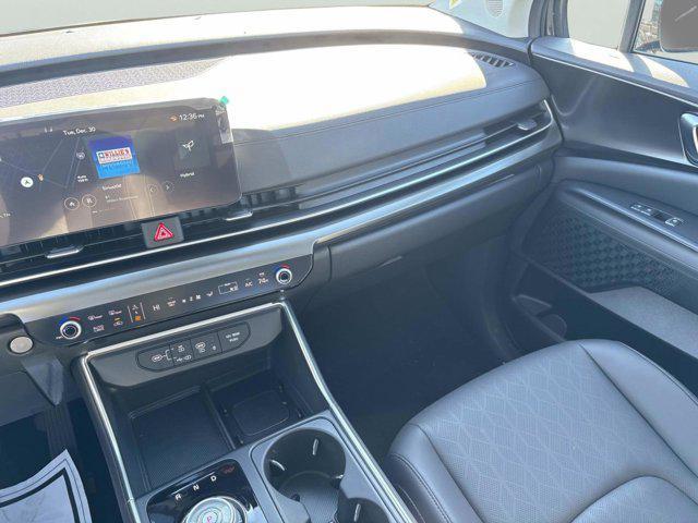 new 2026 Kia Carnival Hybrid car, priced at $50,300