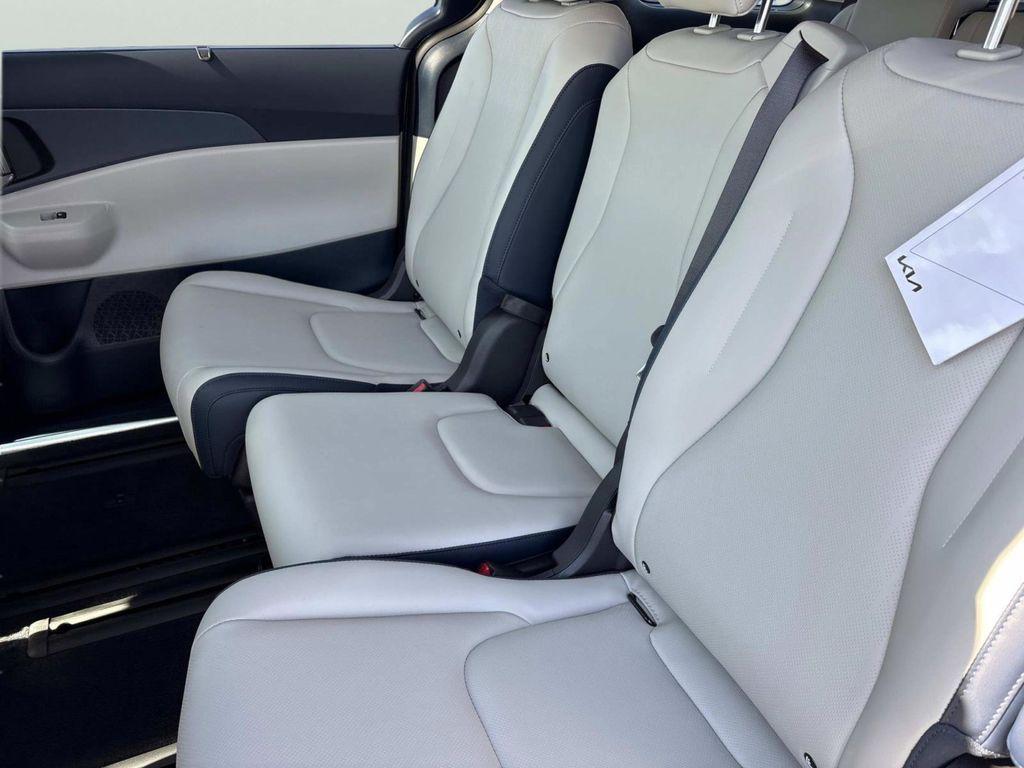 new 2026 Kia Carnival Hybrid car, priced at $45,019