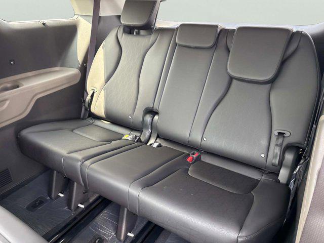 new 2026 Kia Carnival car, priced at $42,500
