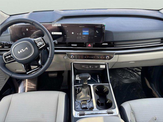 new 2026 Kia Carnival car, priced at $51,900
