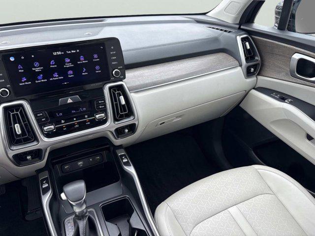 used 2023 Kia Sorento car, priced at $30,700