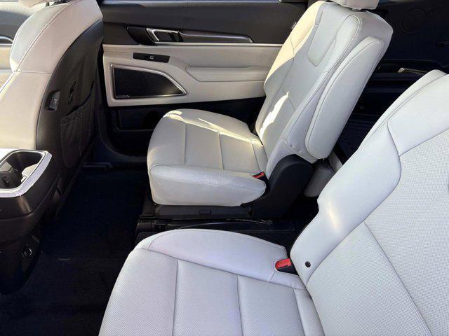 new 2025 Kia Telluride car, priced at $41,200