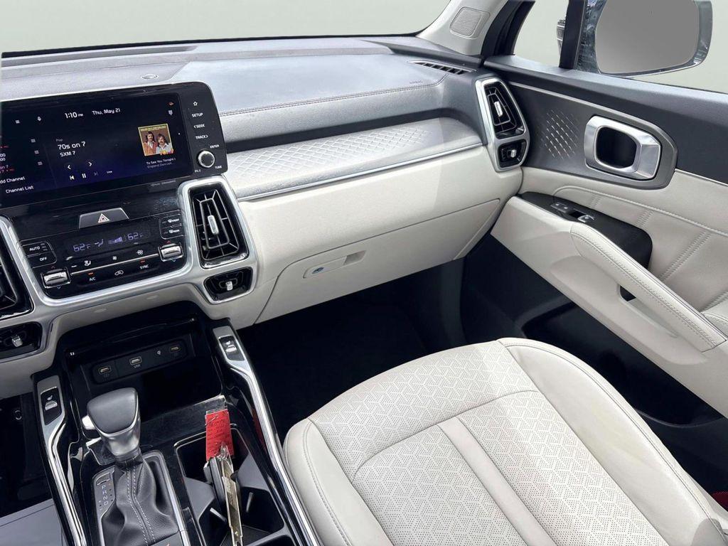 used 2023 Kia Sorento car, priced at $31,099