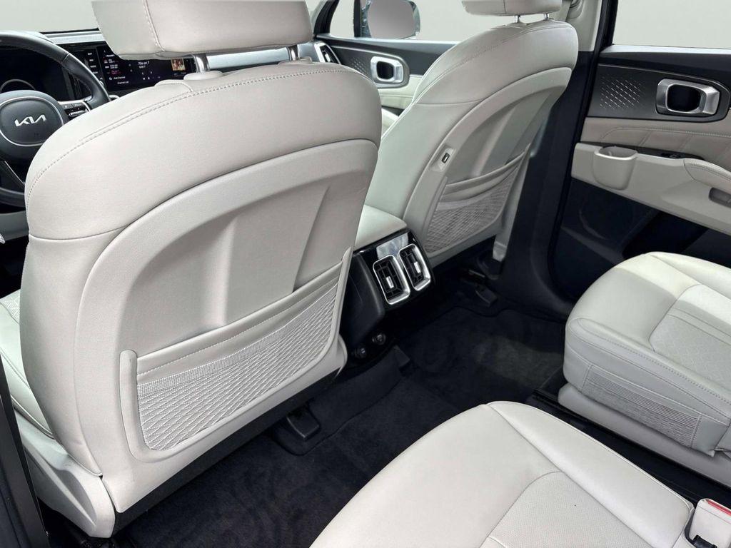 used 2023 Kia Sorento car, priced at $31,099