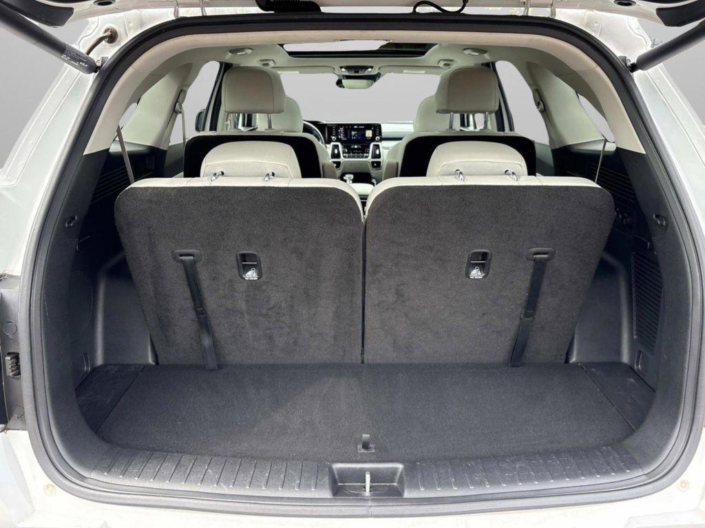 used 2023 Kia Sorento car, priced at $31,399