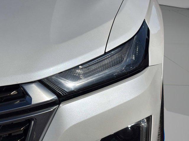 used 2023 Chevrolet Traverse car, priced at $37,500