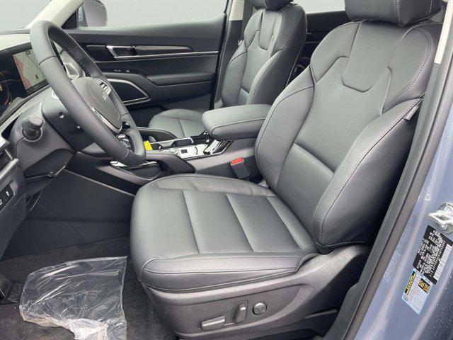 new 2025 Kia Telluride car, priced at $40,200