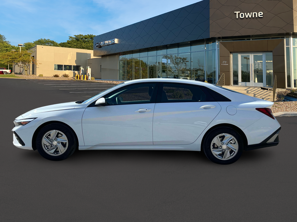 new 2025 Hyundai Elantra car, priced at $21,814