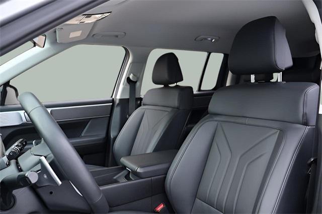 used 2025 Hyundai Santa Fe car, priced at $32,804