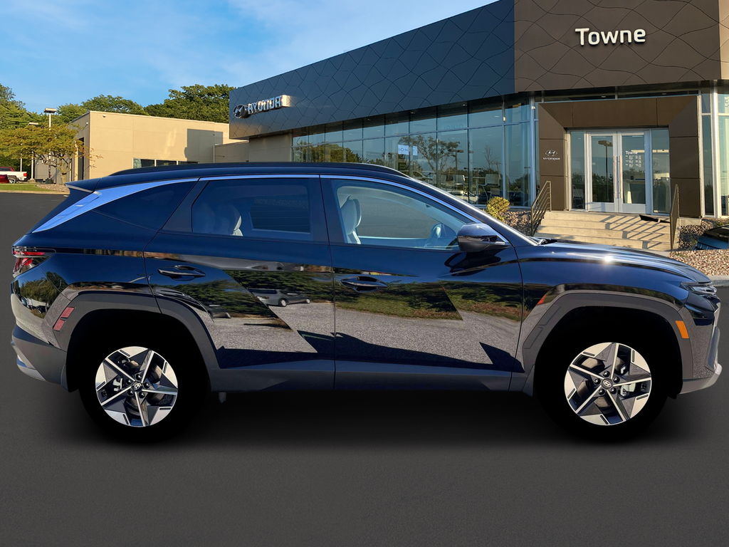 new 2026 Hyundai TUCSON Hybrid car