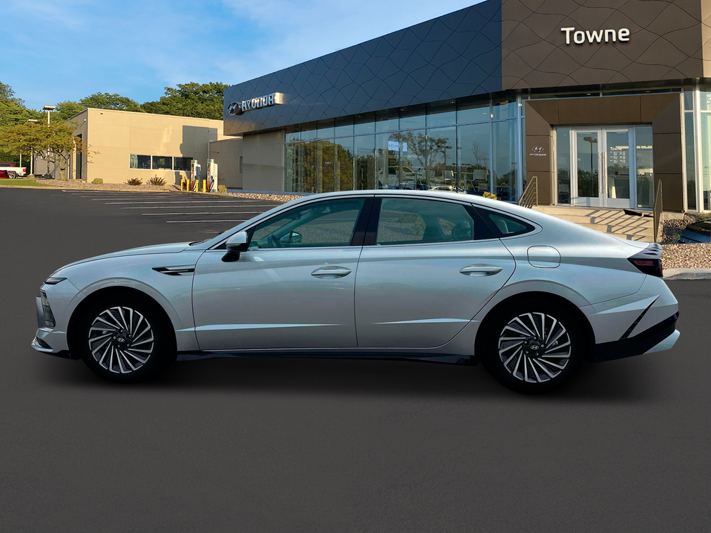 new 2025 Hyundai Sonata Hybrid car, priced at $29,542