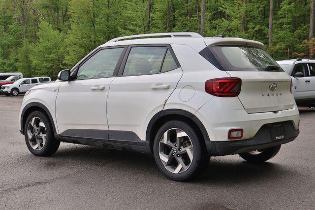 used 2024 Hyundai Venue car, priced at $19,124