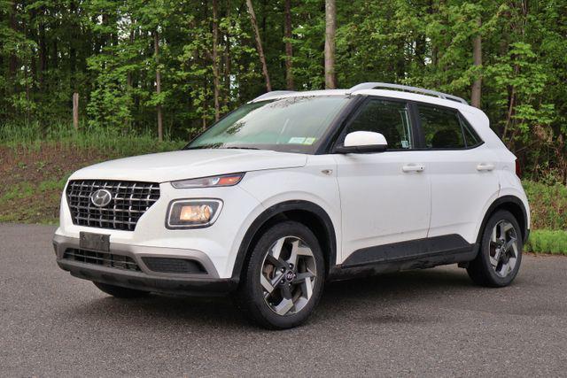 used 2024 Hyundai Venue car, priced at $19,124